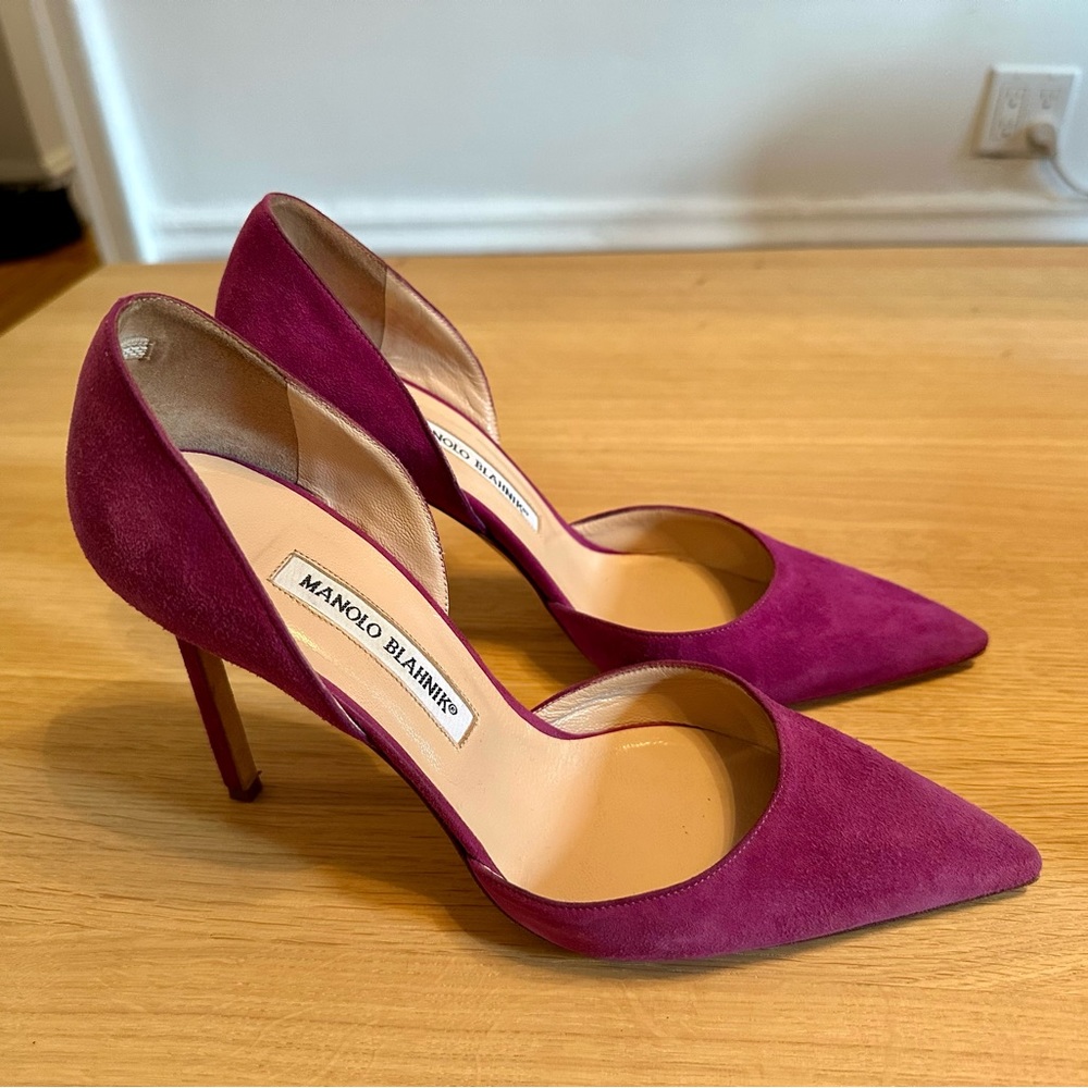 Manolo Blahnik Fuschia Suede Tayler D’Orsay Pumps Size 38.5 (fits size 8)
